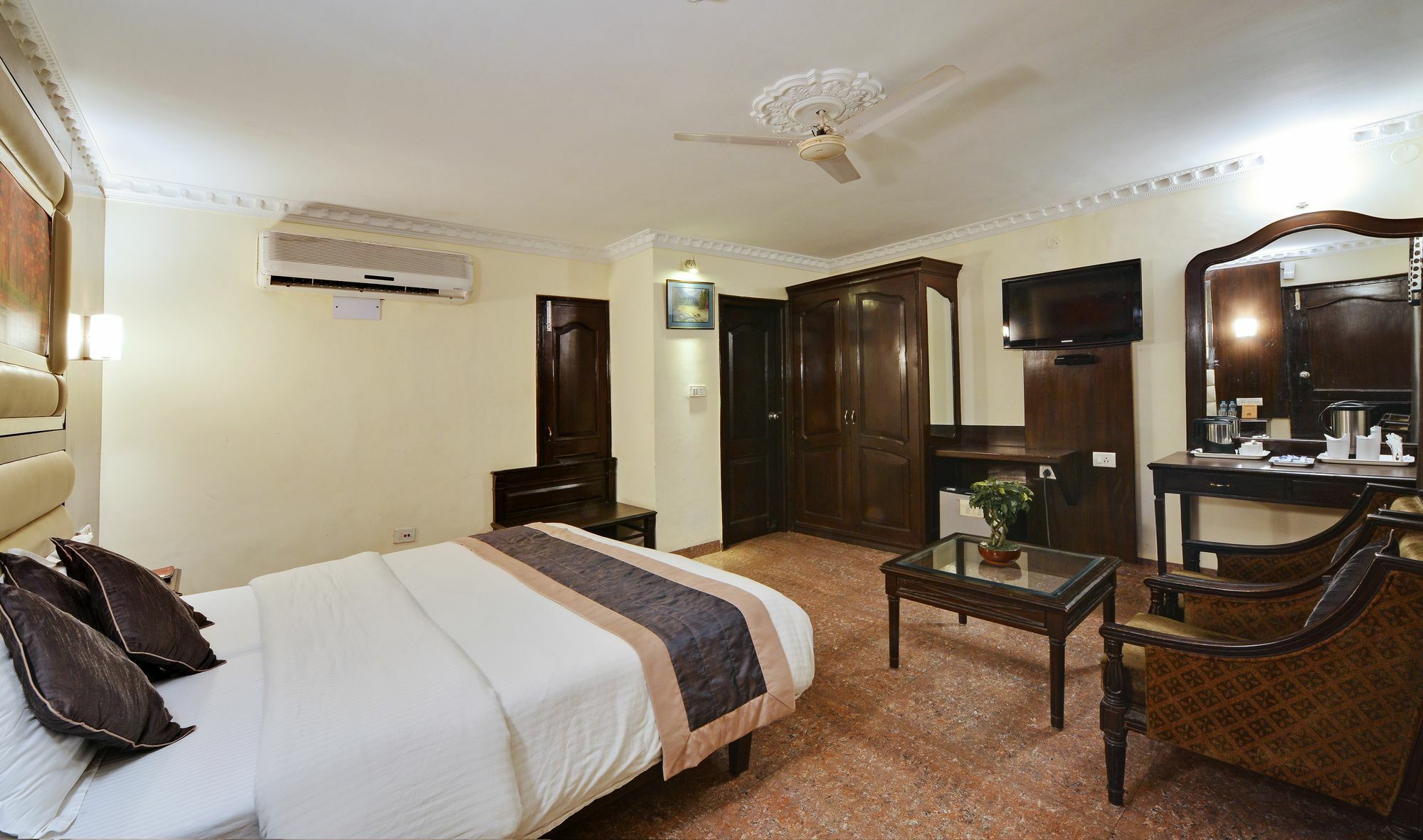 Hotel City Heart Premium Chandigarh Exterior photo